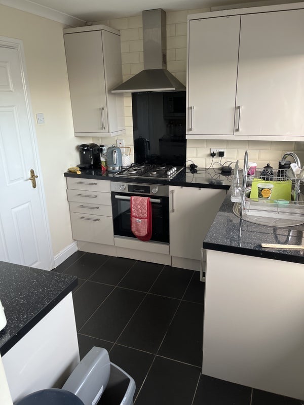 Room Sorrell Walk in Stourbridge