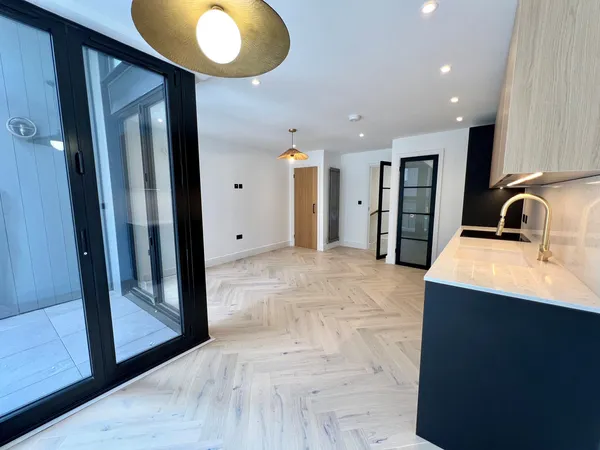 Flat Grand Parade in Brighton
