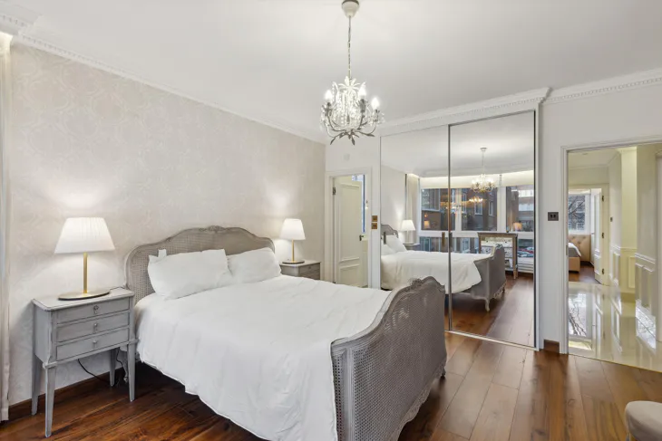 Flat Hyde Park Crescent in City of Westminster
