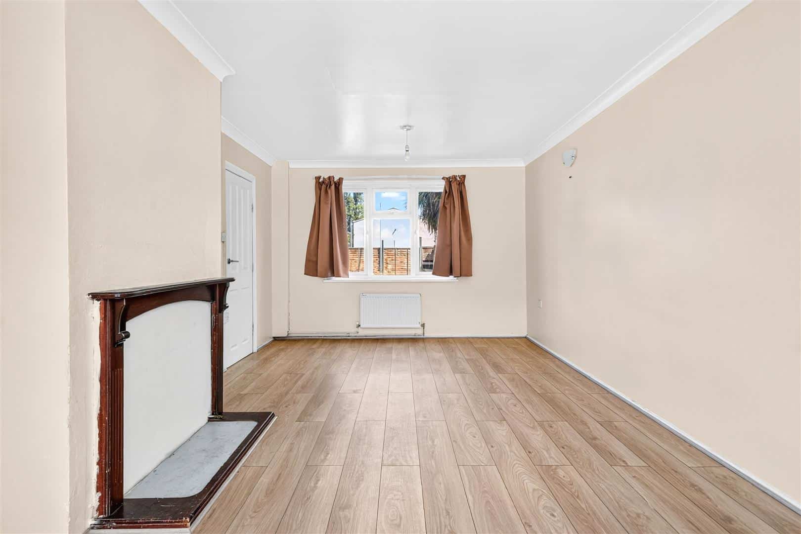 House Chelmer Crescent in Greater London