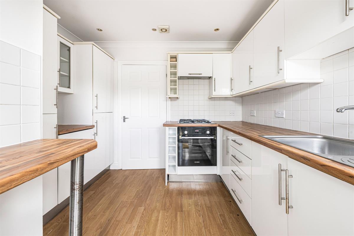 House Quarry Road in Tunbridge Wells