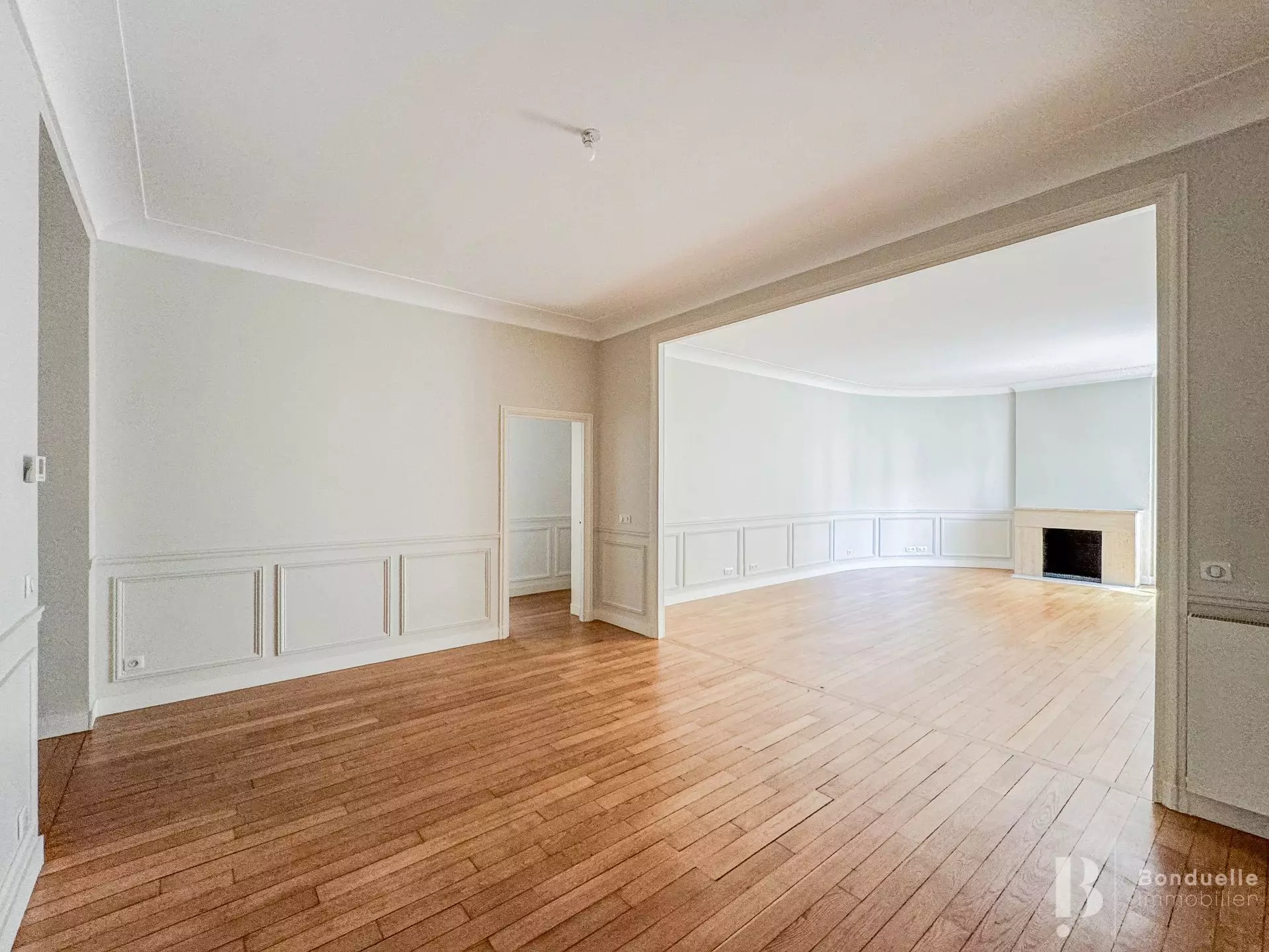 Flat Rue du Général Delanne in Neuilly-sur-Seine