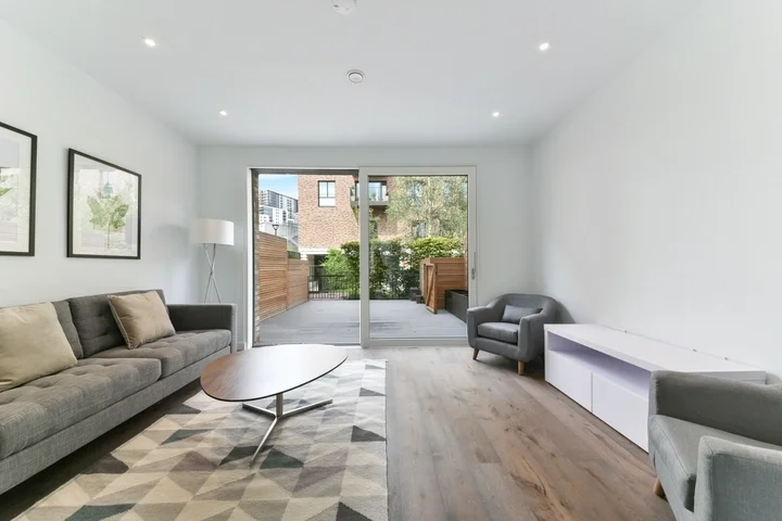 Flat Wansey Street in Greater London