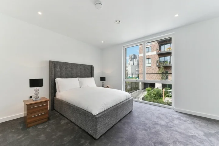 Flat Wansey Street in Greater London