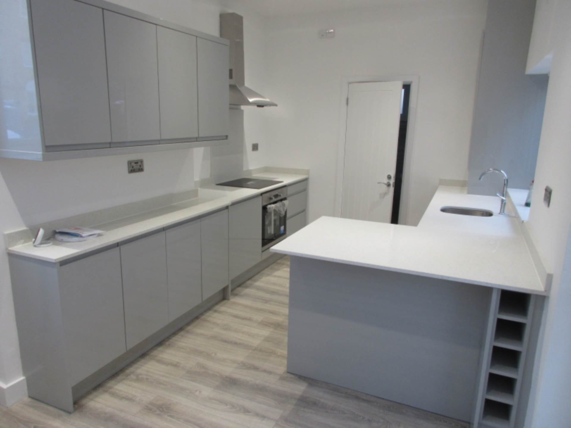 Flat Westcliff Parade in Southend-on-Sea