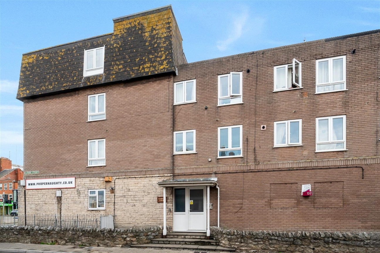 Flat Westham Road in Weymouth