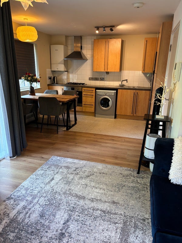 Flat Frendsbury Road in Greater London