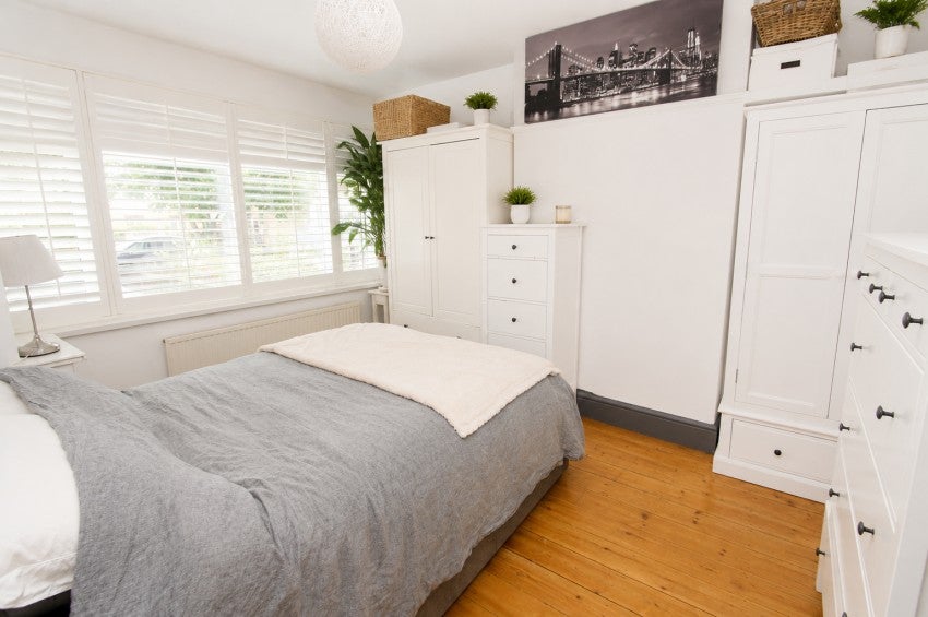 Flat Bramley Close in Borough of Spelthorne
