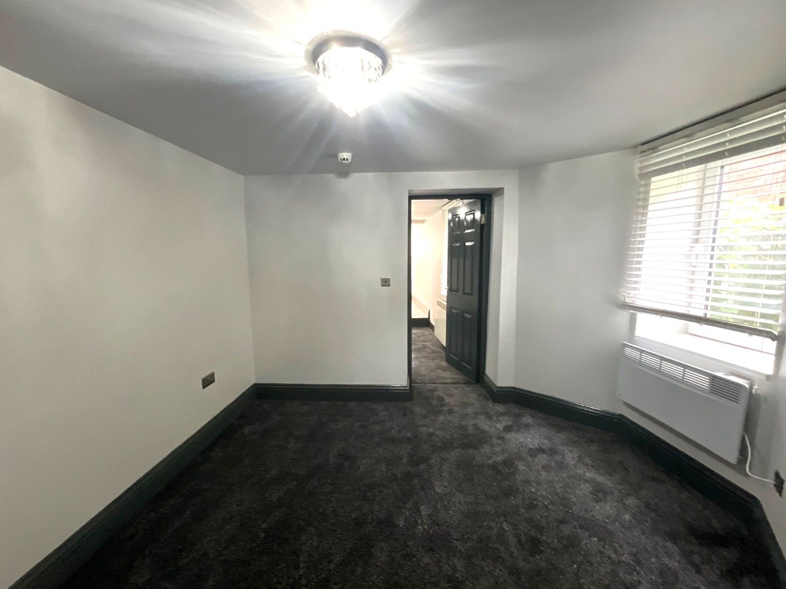 Flat Warmsworth Road in Doncaster
