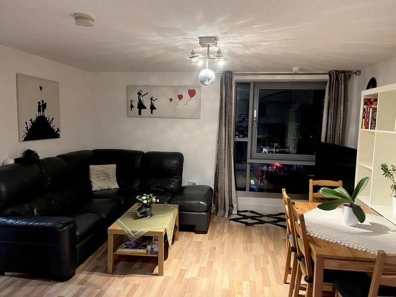 Flat Golate in Cardiff