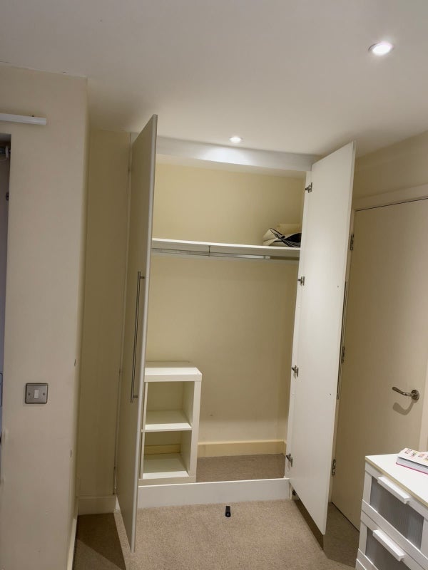 Room Raleana Road in Greater London