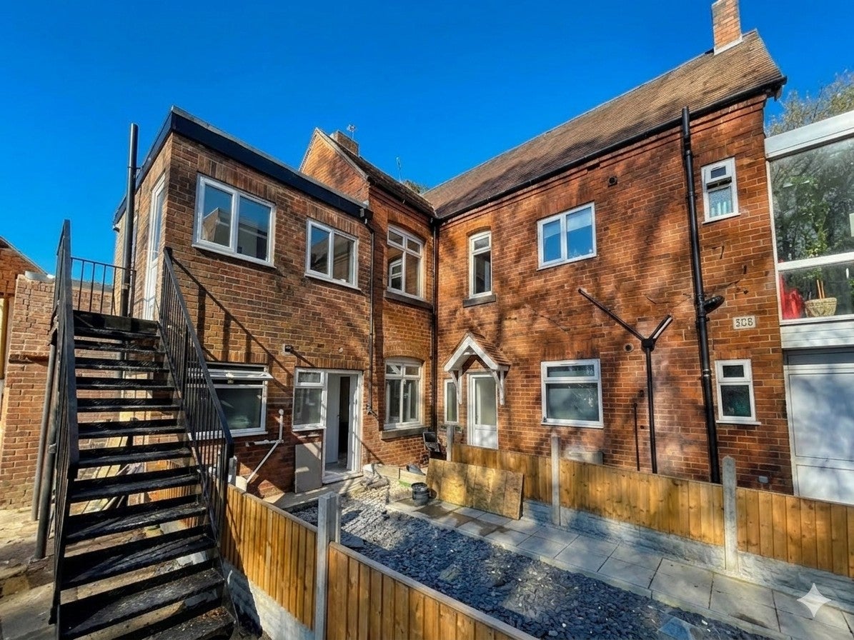 Flat Melbourne Road in Halesowen