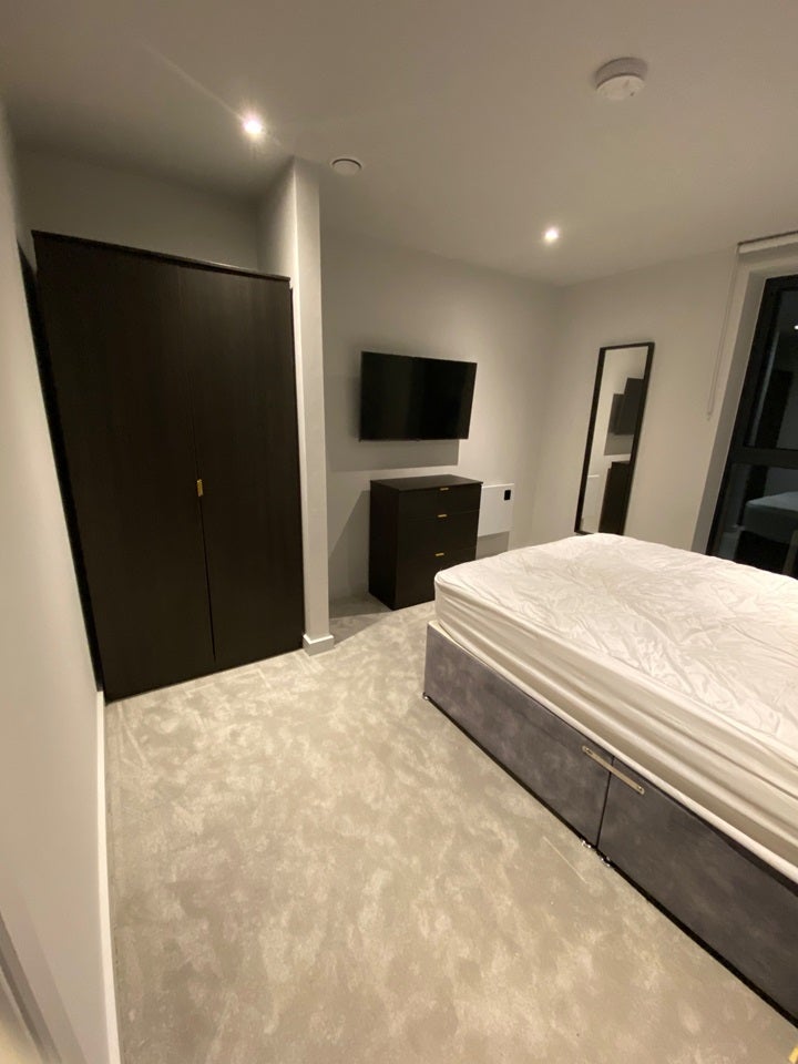 Flat Ordsall Lane in Salford