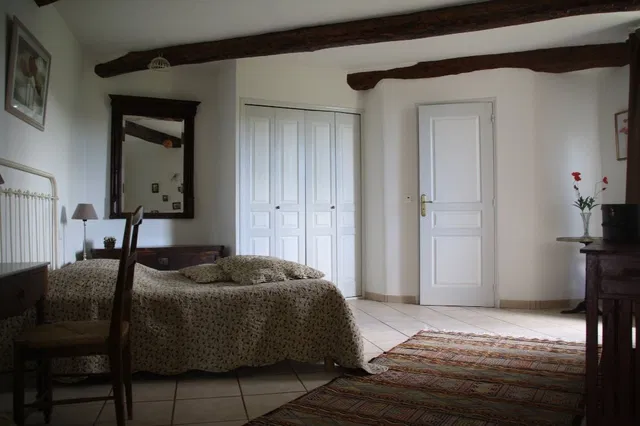 Room Chemin de Roucas de Collorgues in Cotignac