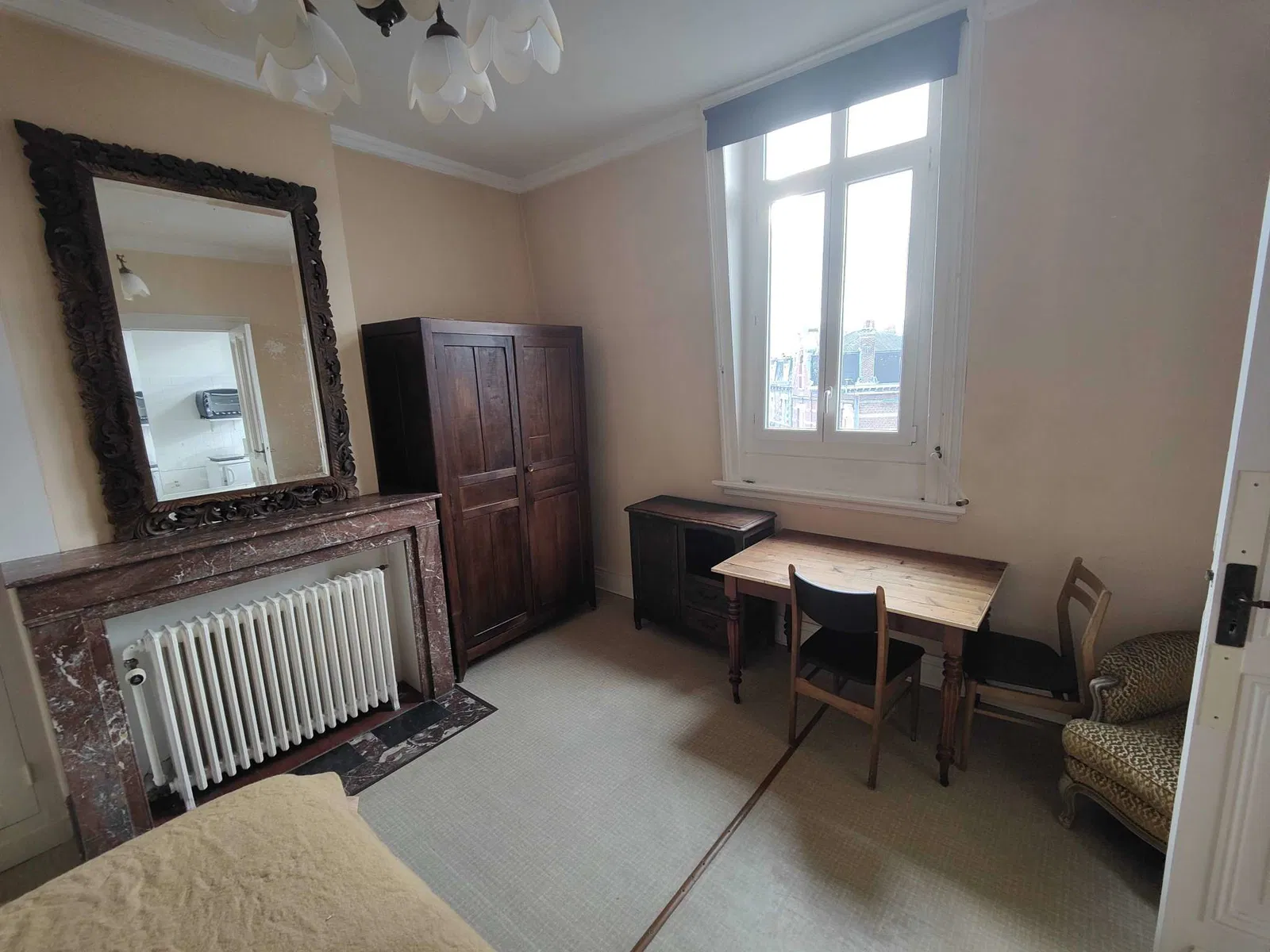 Room Place l'Herillier in Douai