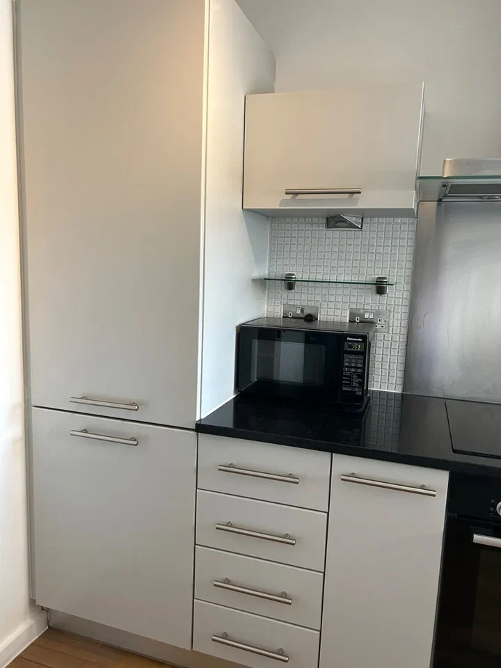 Flat Palmers Road in Greater London