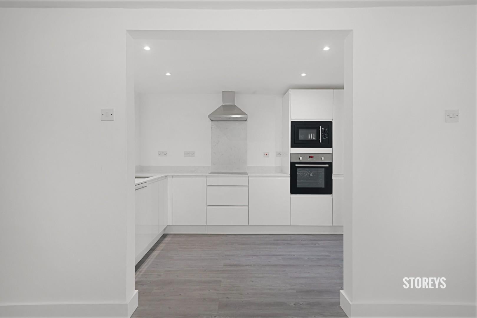 Flat Carnarvon Road in Greater London