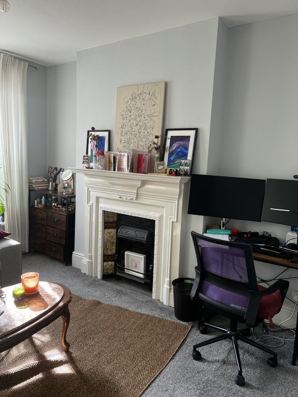 Flat Portpool Lane in Greater London