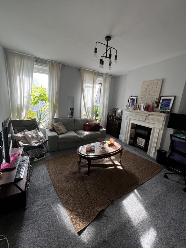 Flat Portpool Lane in Greater London