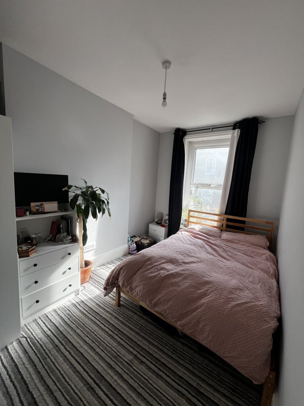 Flat Portpool Lane in Greater London