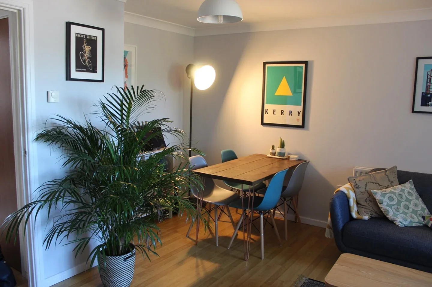 Flat Rendlesham Road in Greater London