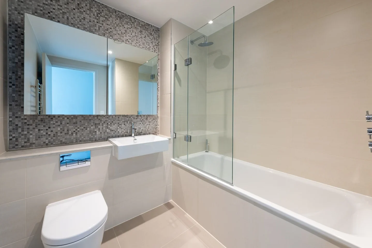 Flat York Way in Greater London