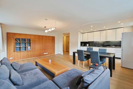 Flat Finchley Road in London