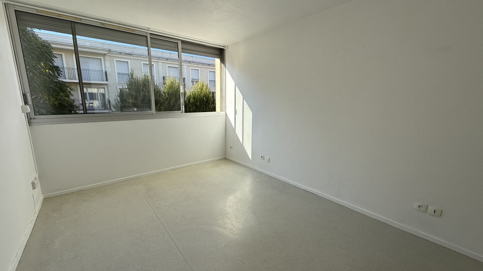 Room Rue de Bel-Orme in Bordeaux