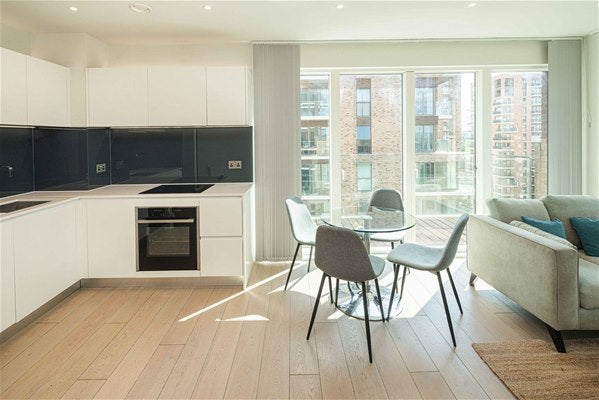 Flat Kidbrooke Park Road in Greater London