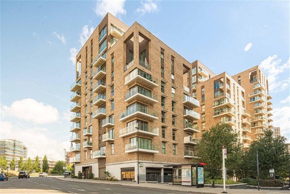 Flat Kidbrooke Park Road in Greater London