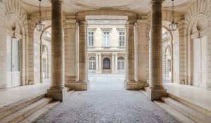 Flat Place de la Comédie in Bordeaux