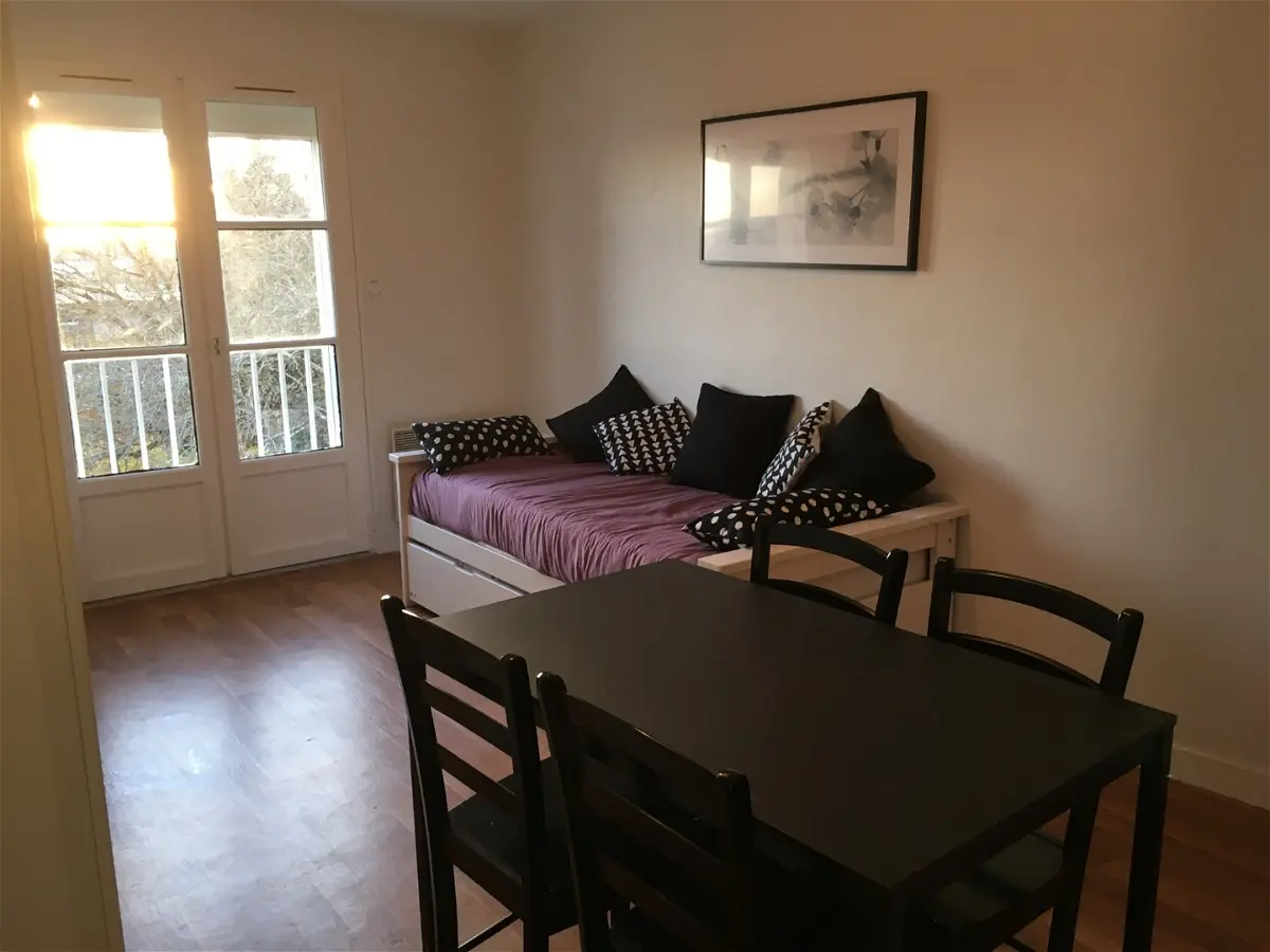 Flat Rue Monseigneur Tréhiou in Vannes