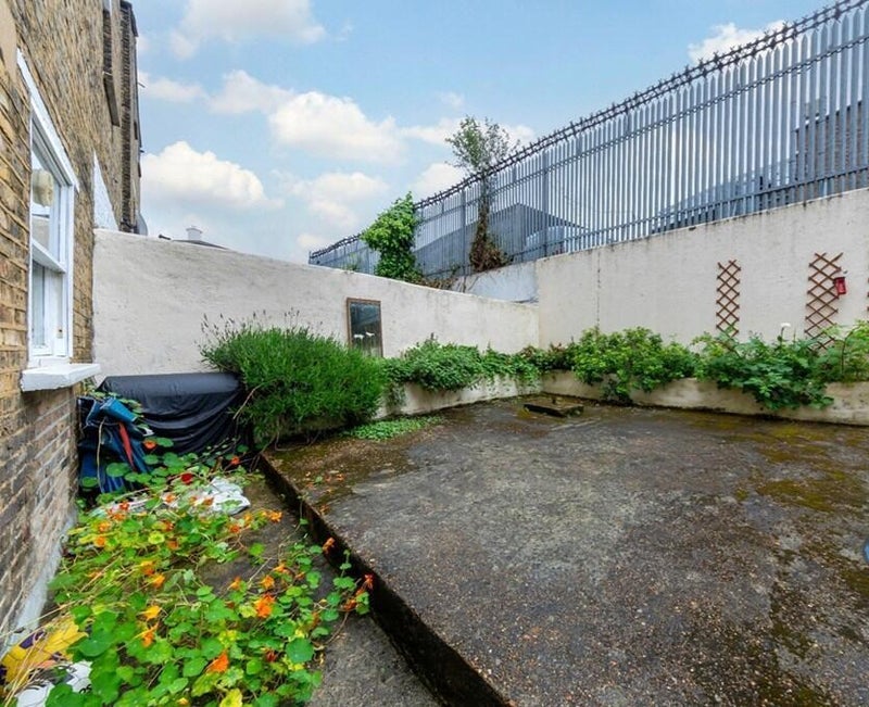 Flat Southwell Road in Greater London