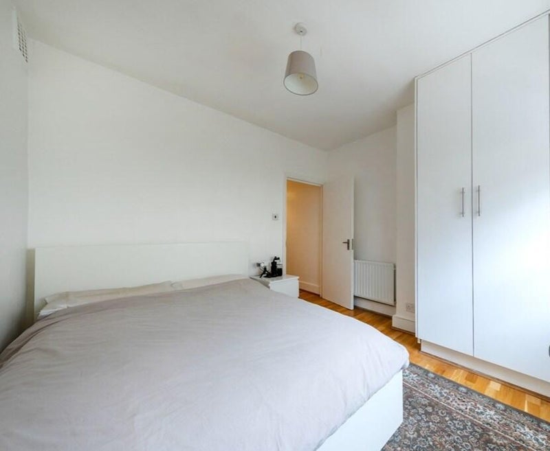 Flat Southwell Road in Greater London