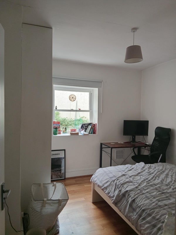 Flat Southwell Road in Greater London