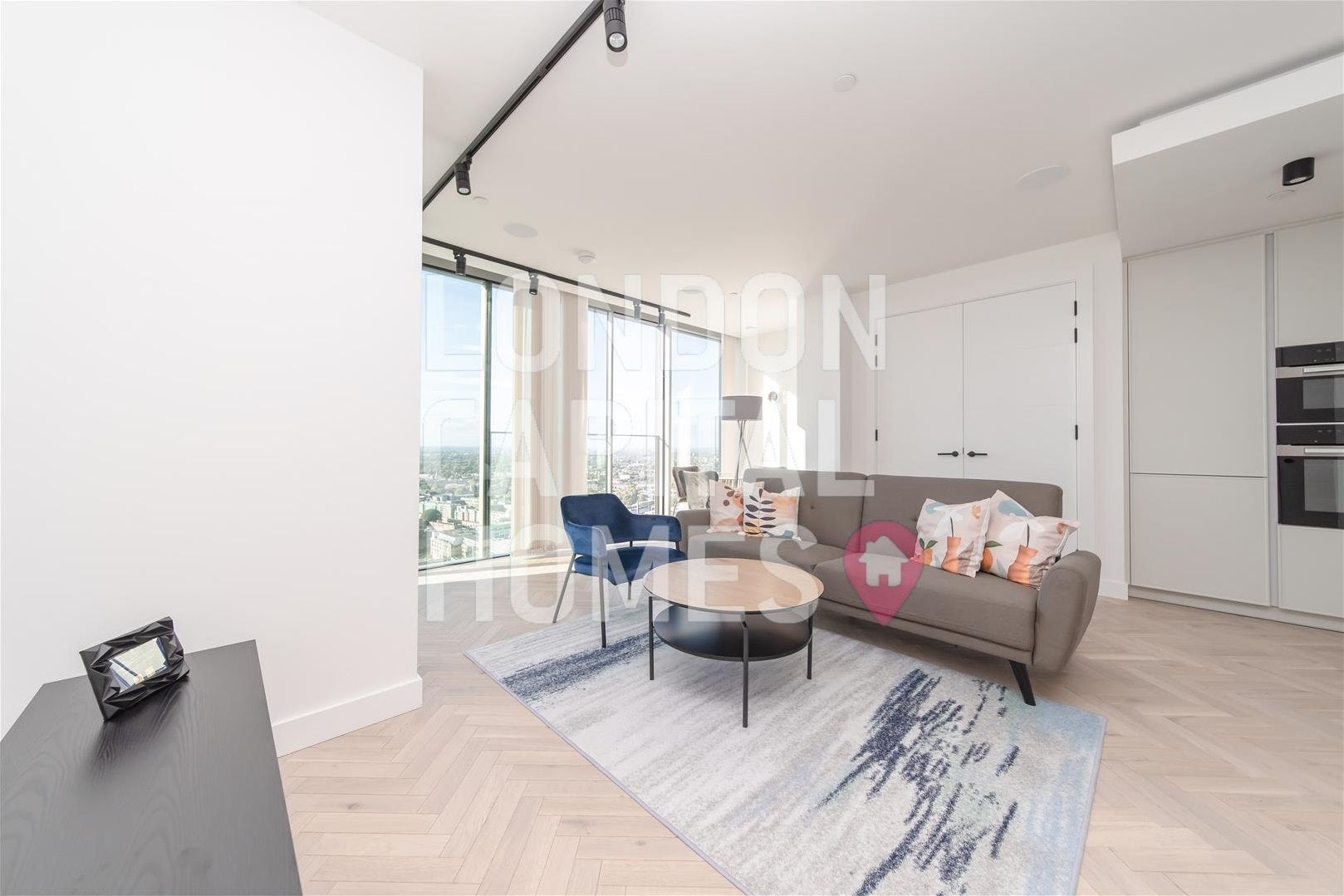 Flat Westland Place in London