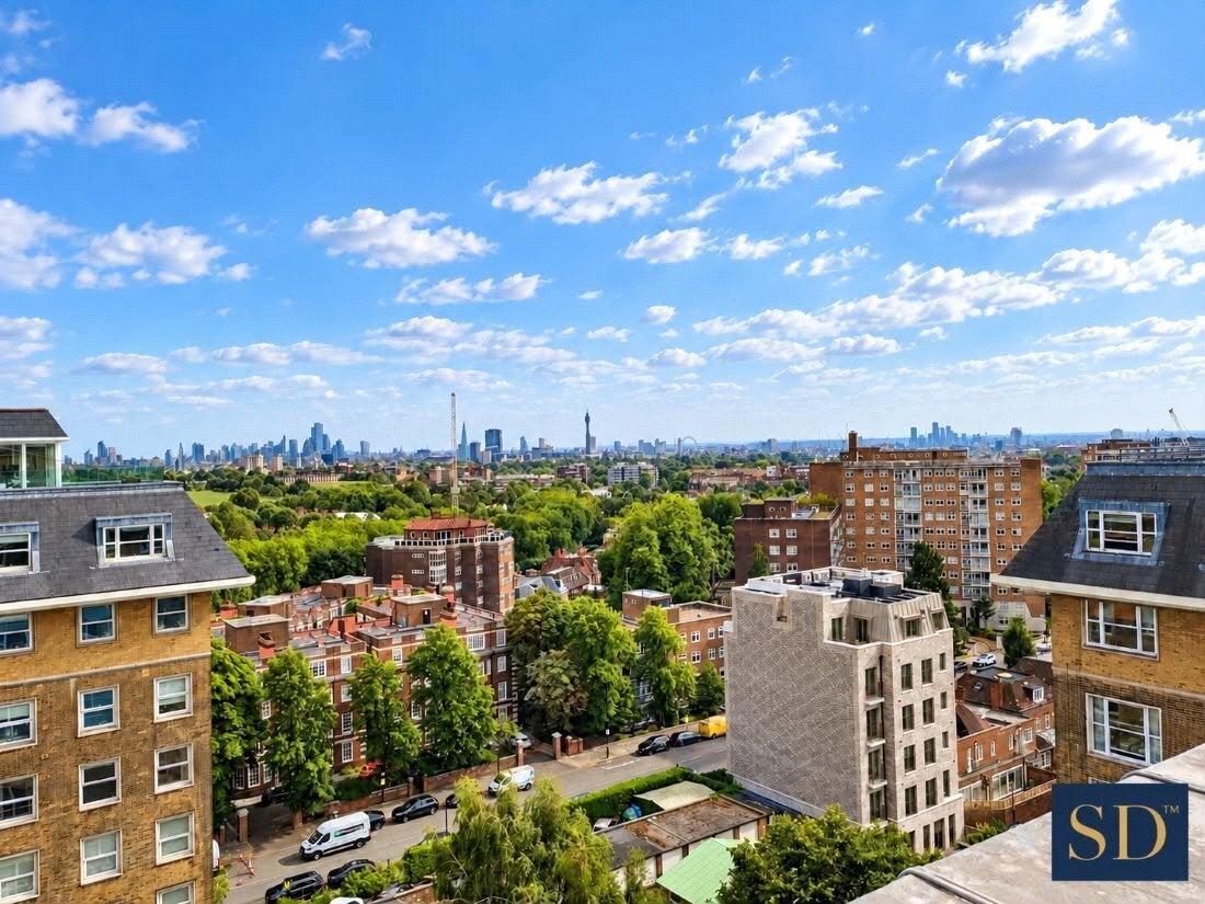 Flat Bell Lane in Greater London