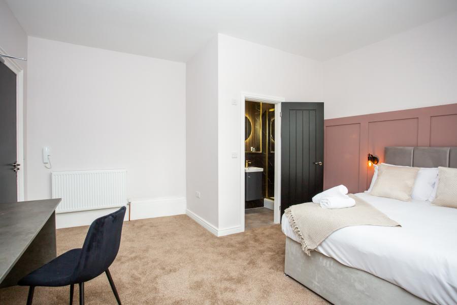 Room Brookside Gardens in Sunderland