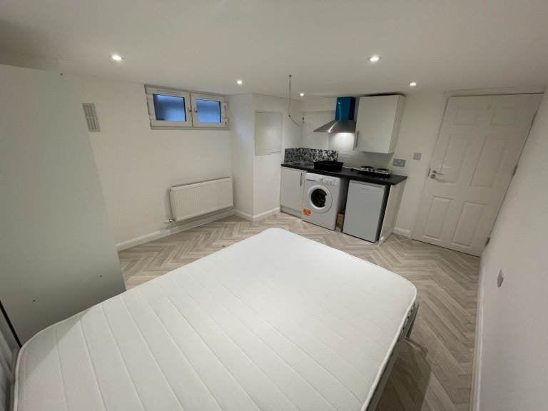 Room Hastings Street in Luton