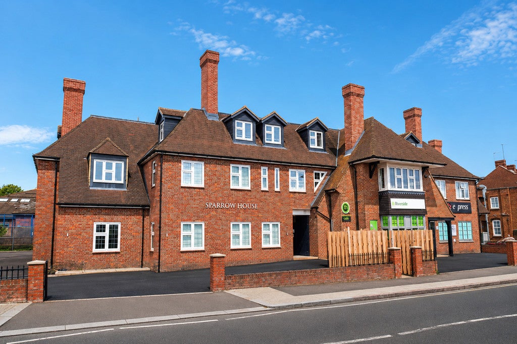 Flat Glengall Road in Greater London