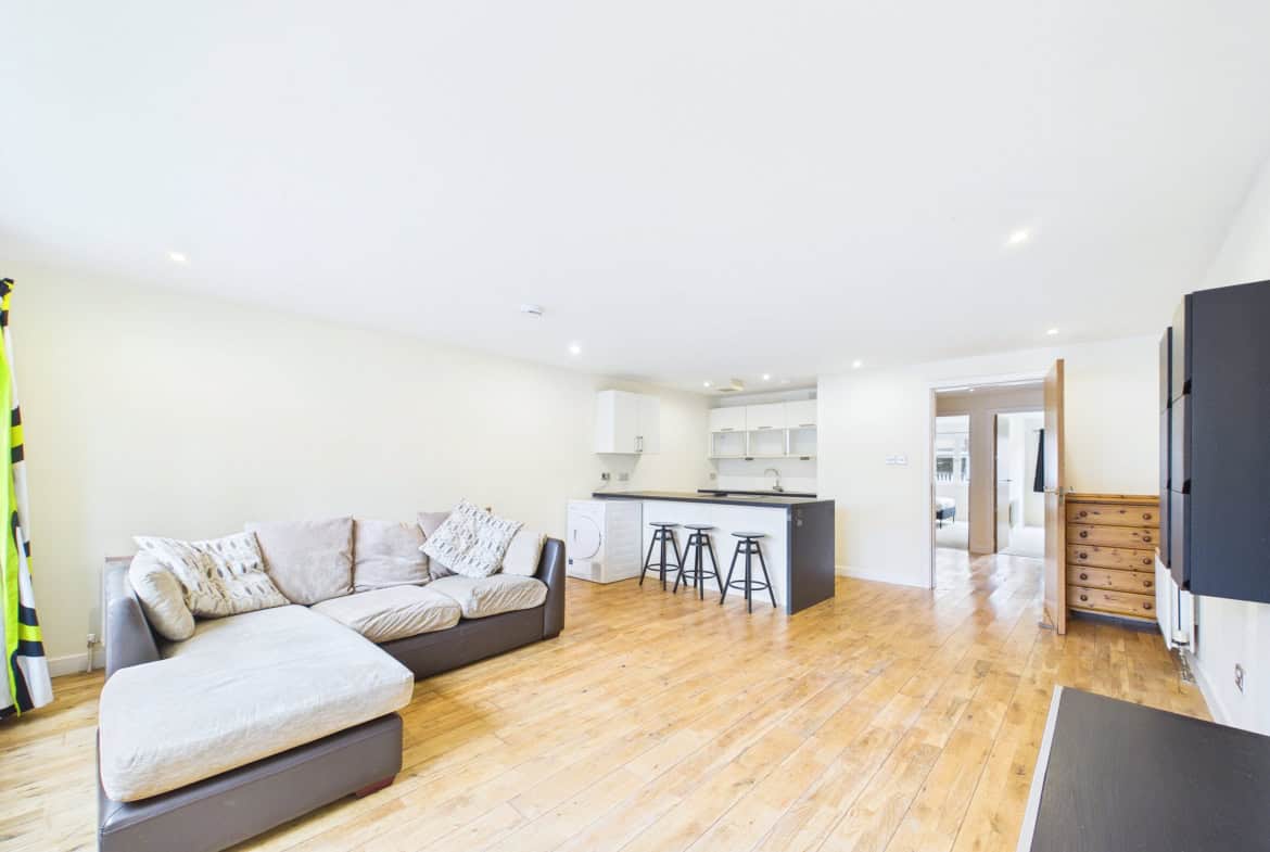 Flat Great Dovehill in Glasgow