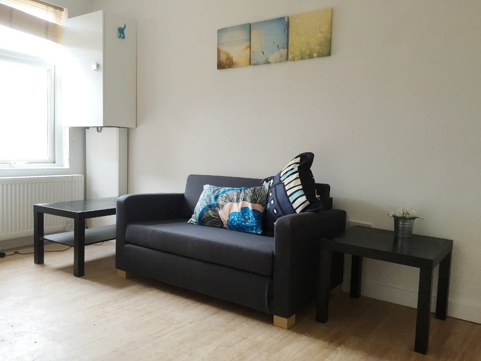 Flat Biddulph Avenue in Leicester
