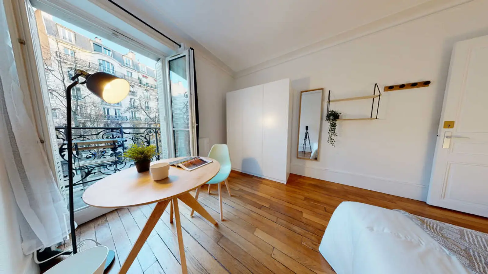 Chambre Rue des Cloÿs à Paris