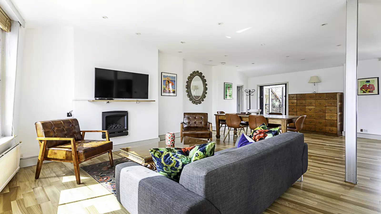 Flat Essex Road in Greater London