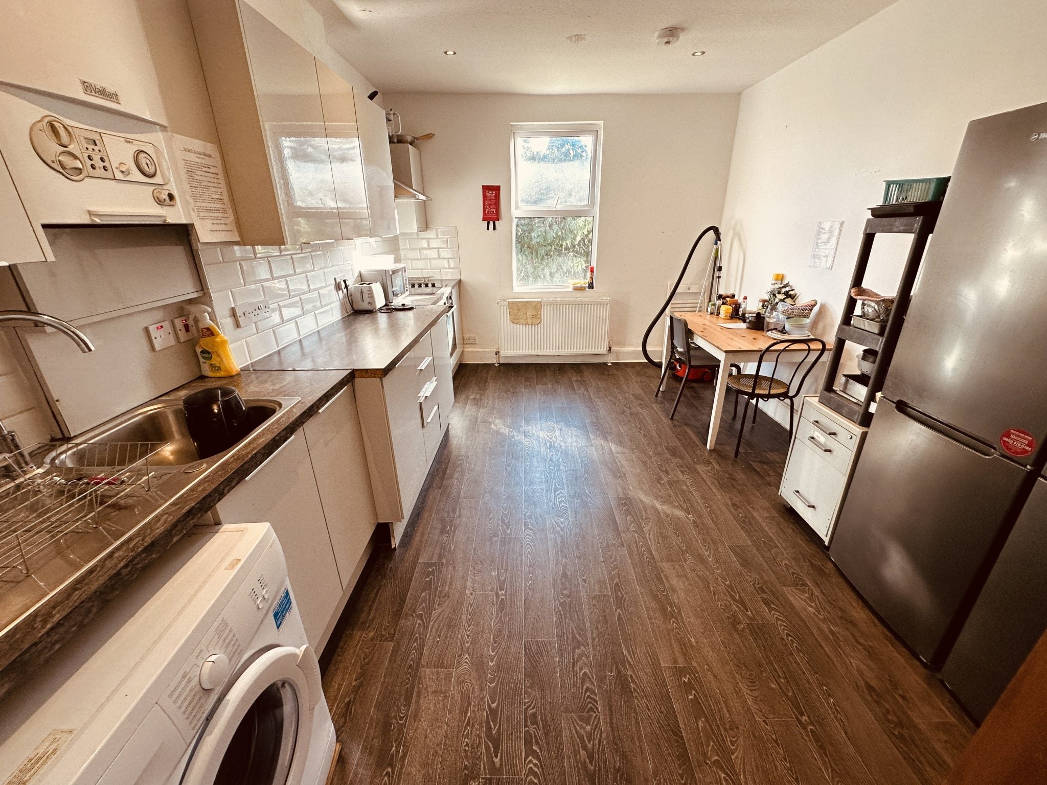 Room Ballards Lane in Greater London