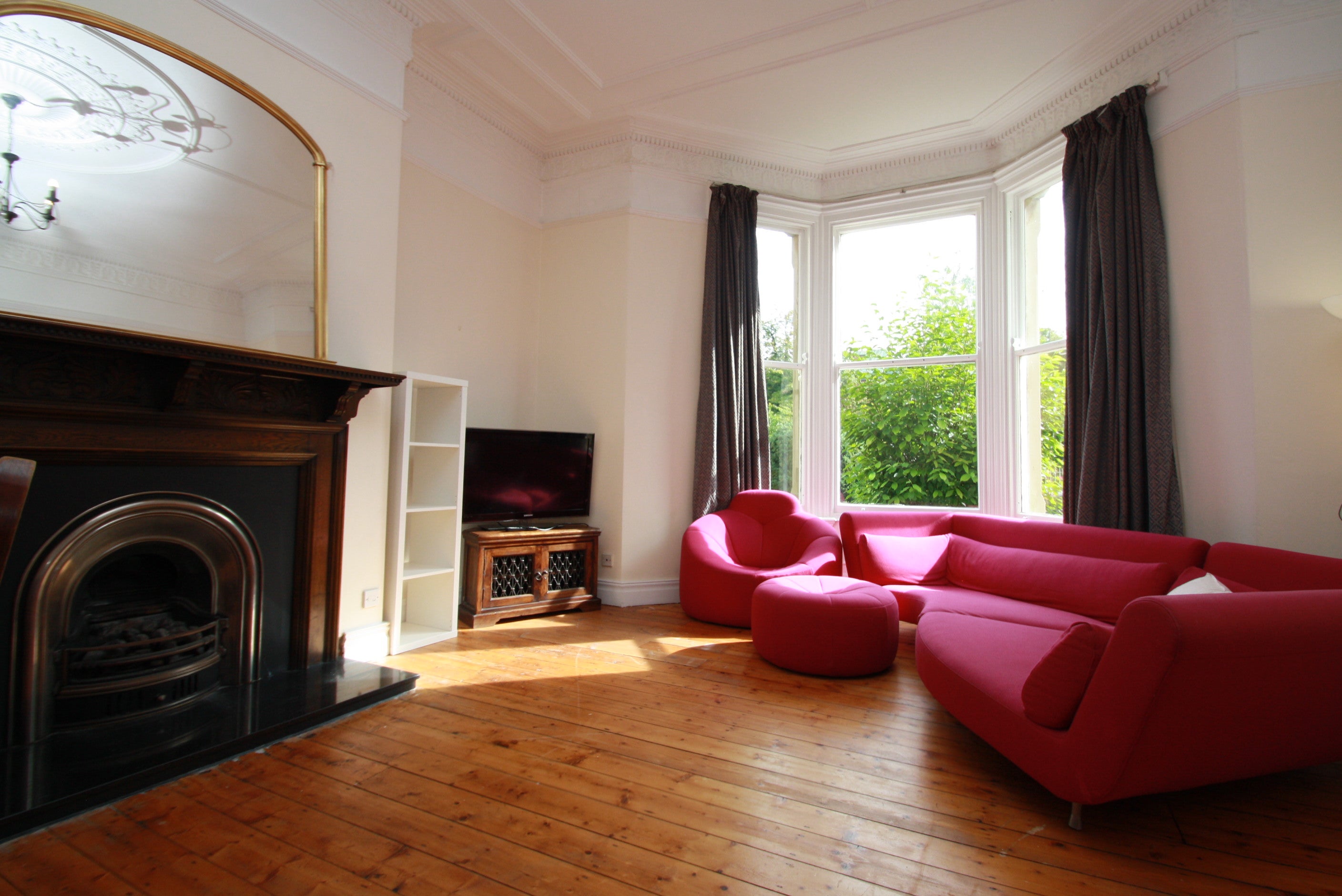 Flat Clayton Road in Newcastle upon Tyne