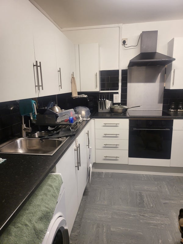 Room Austin Road in Greater London