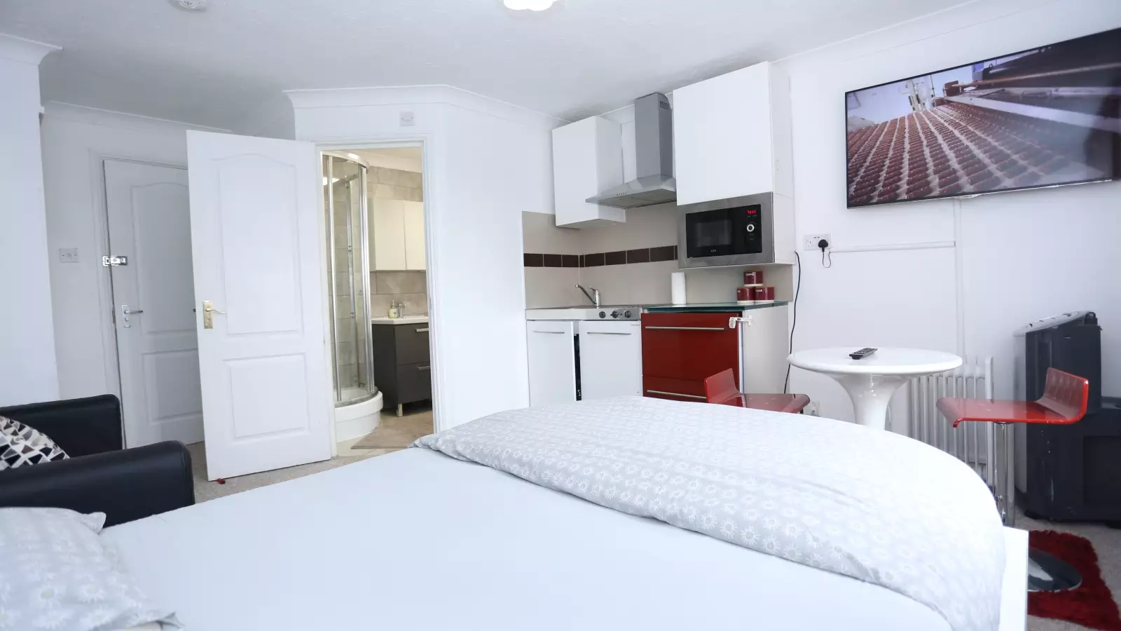 Flat Lytham Close in Greater London