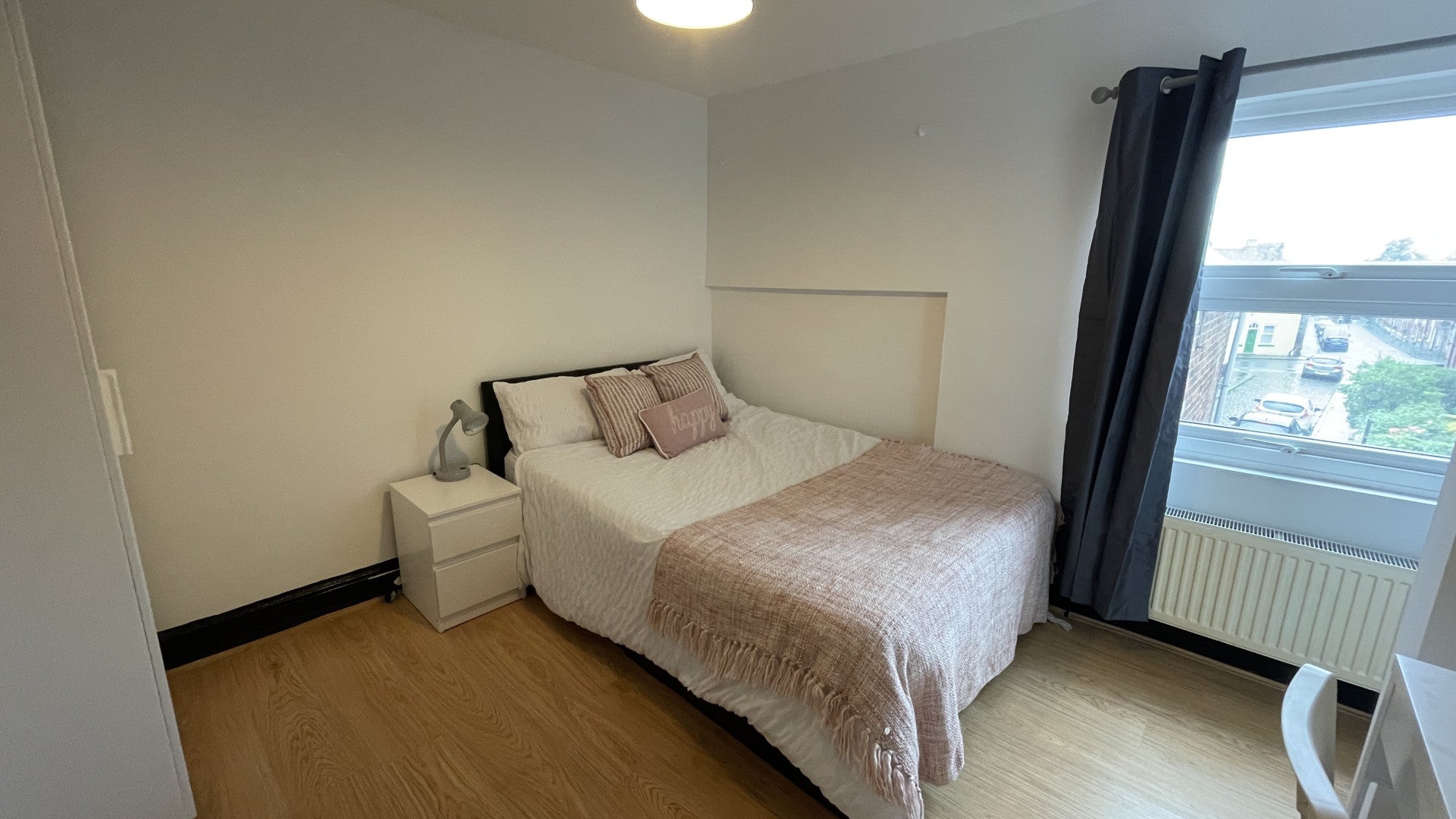 Room Bouverie Street in Chester