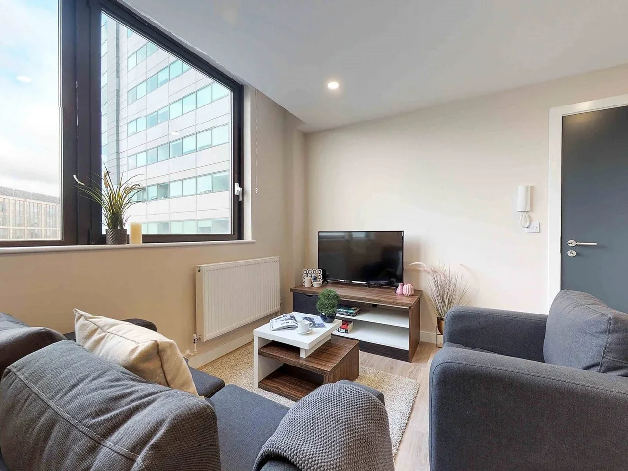 Flat Furnival Gate in Sheffield